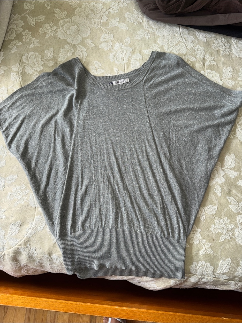 Jennifer Lopez shimmering Silver-Grey Batwing Crewneck Sweater Sz XL